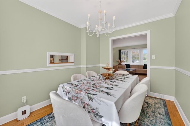 21 Hammond Pond Prkw 2, Newton, MA 02467