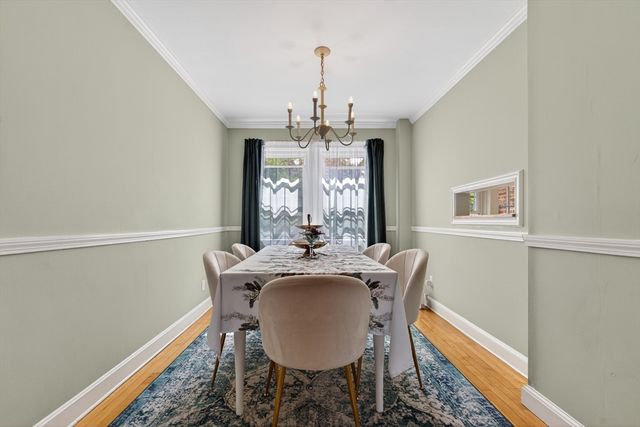 21 Hammond Pond Prkw 2, Newton, MA 02467