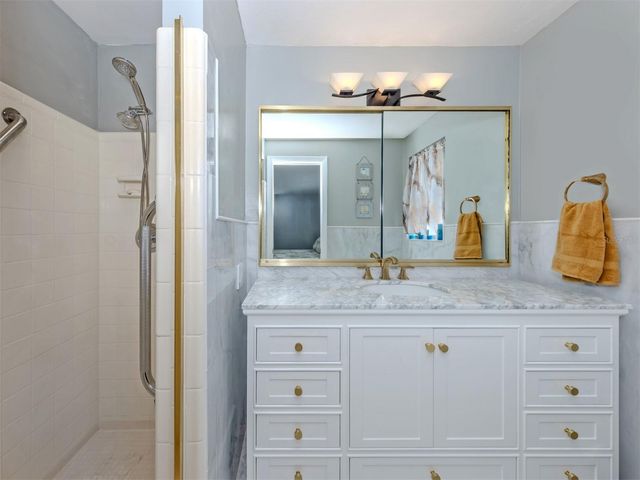 1480 LAKESIDE DRIVE, Venice, FL 34293