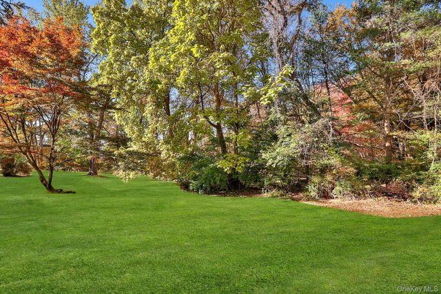 32 School Street A, Armonk, NY 10504