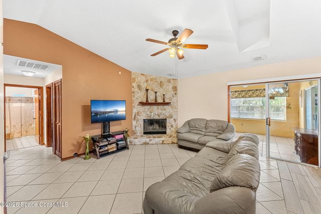 597 Balcom Terrace SE, Palm Bay, FL 32909