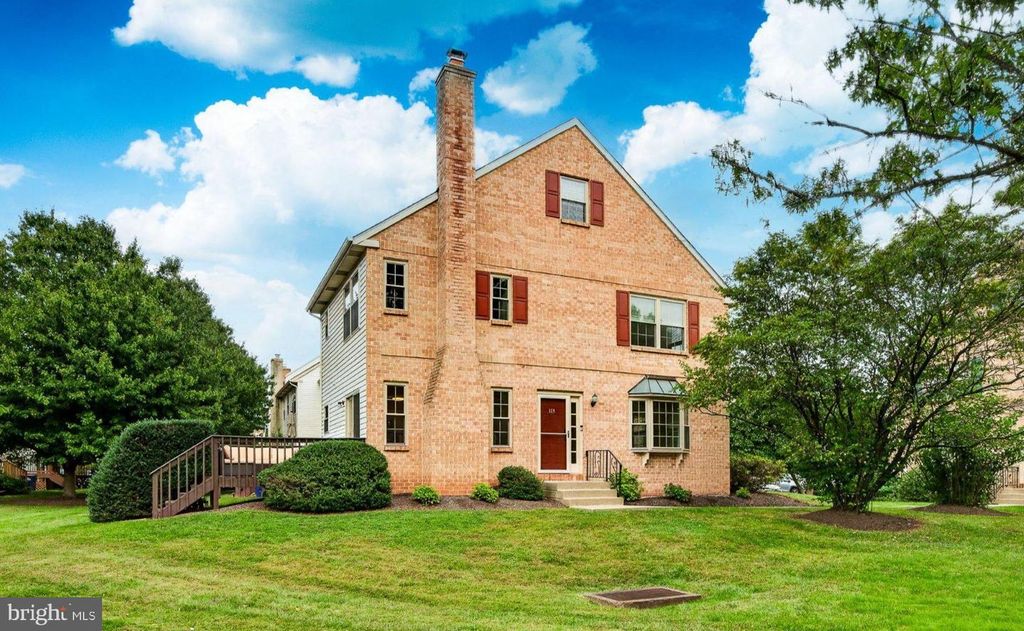 113 SUSAN CONSTANT CT #13, Norristown, PA 19401 — exterior