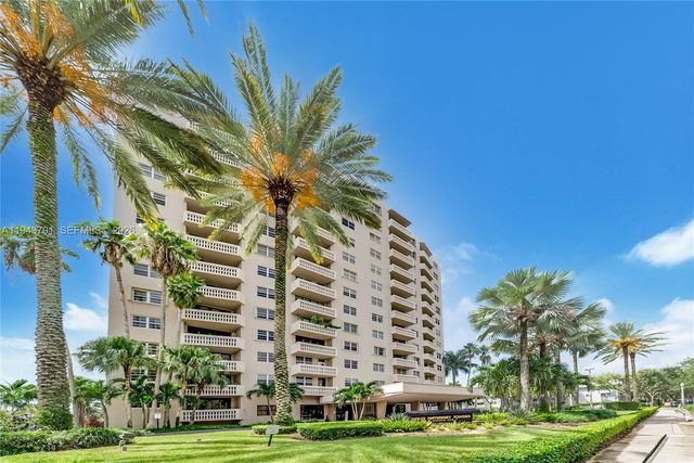 90 Edgewater Dr 501, Coral Gables, FL 33133