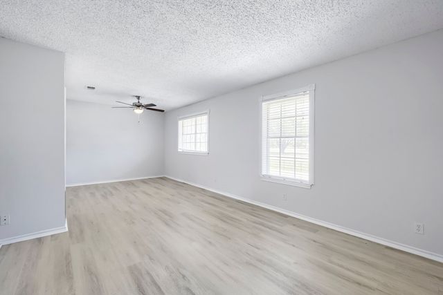 419 Allen Drive, Justin, TX 76247