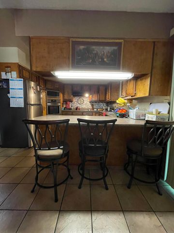 5708 Alta Vista Court SW, Albuquerque, NM 87105