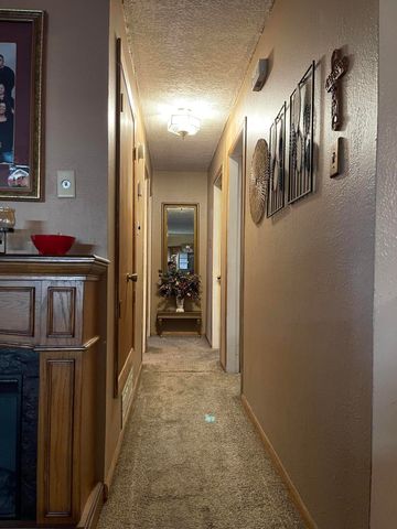 5708 Alta Vista Court SW, Albuquerque, NM 87105