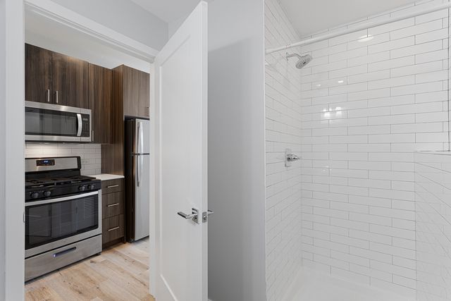 1531 W Howard Avenue 304, Chicago, IL 60626