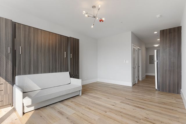 1531 W Howard Avenue 304, Chicago, IL 60626