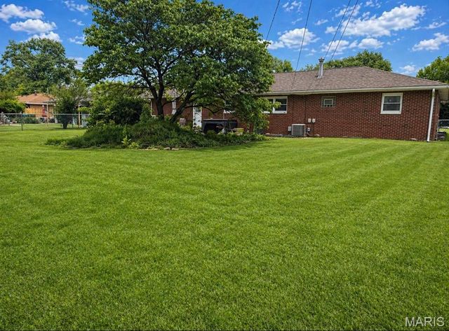 2296 Gary Avenue, Granite City, IL 62040