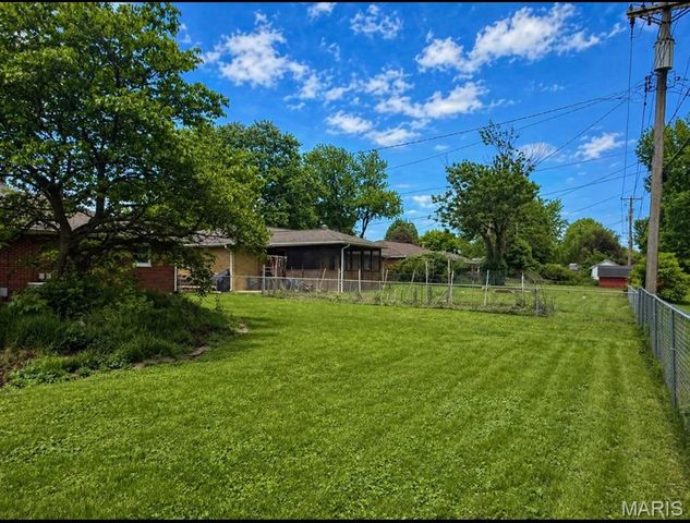 2296 Gary Avenue, Granite City, IL 62040