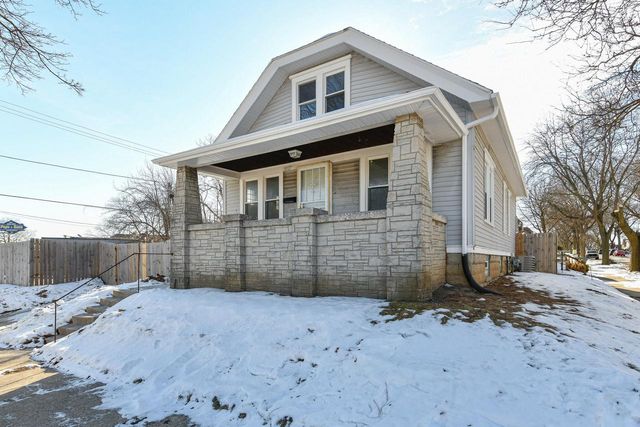 5327 W Wright STREET, Milwaukee, WI 53210
