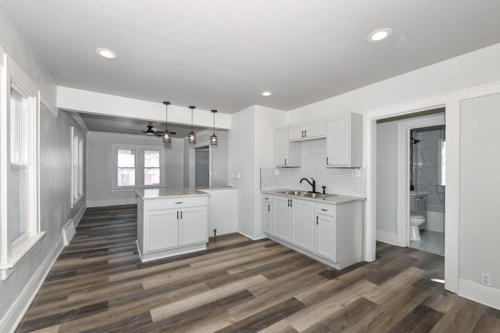 5327 W Wright STREET, Milwaukee, WI 53210