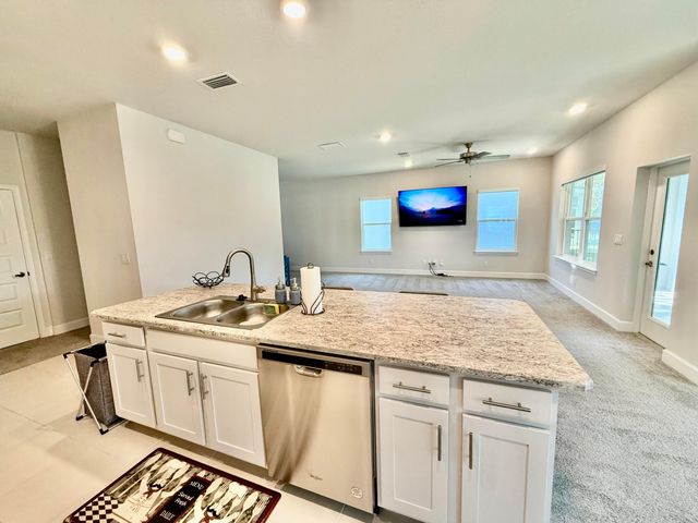 692 NE Turtleback Trail, Port St. Lucie, Port St Lucie, FL 34983