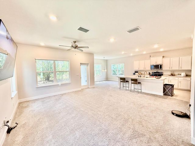 692 NE Turtleback Trail, Port St. Lucie, Port St Lucie, FL 34983