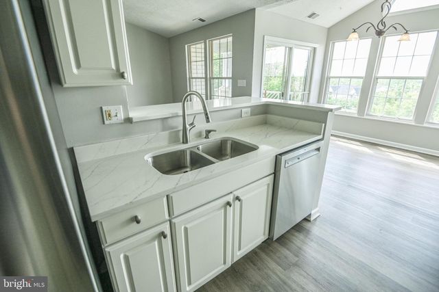 697 Winding Stream Way Unit 303, Odenton, MD 21113