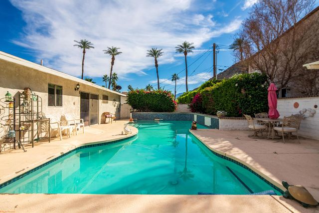 46555 Cameo Palms Drive, La Quinta, CA 92253