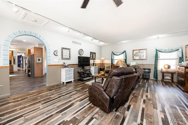 210 E Fairway Drive, Belleville, IL 62223