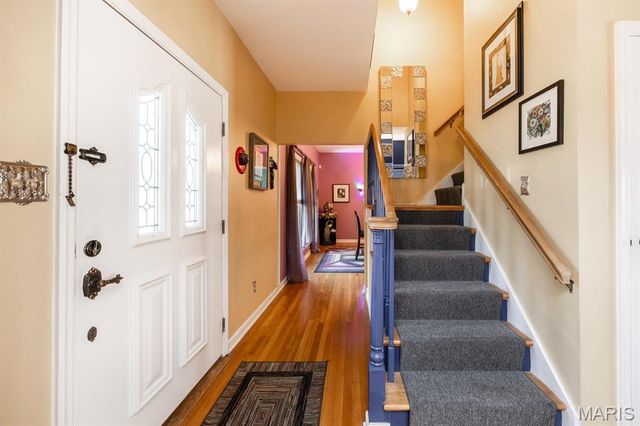 210 E Fairway Drive, Belleville, IL 62223