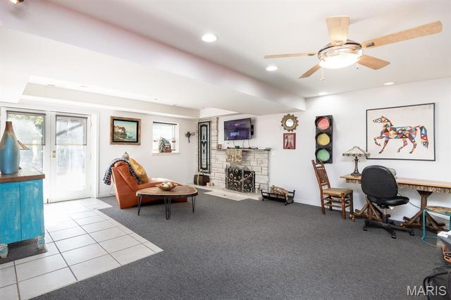 210 E Fairway Drive, Belleville, IL 62223