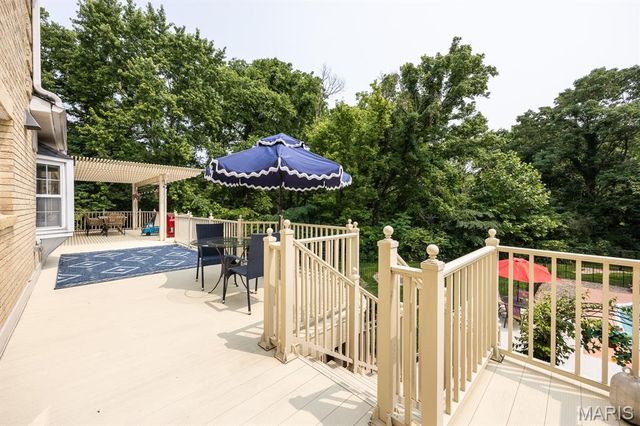 210 E Fairway Drive, Belleville, IL 62223