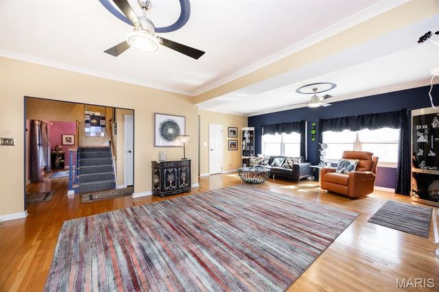 210 E Fairway Drive, Belleville, IL 62223