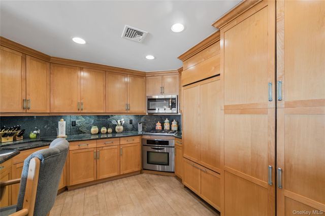 615A Oceanfront, Long Beach, NY 11561