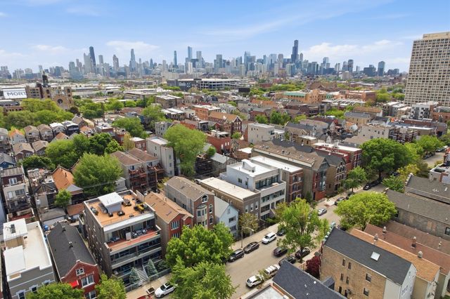 1333 N Bosworth Avenue 2, Chicago, IL 60642