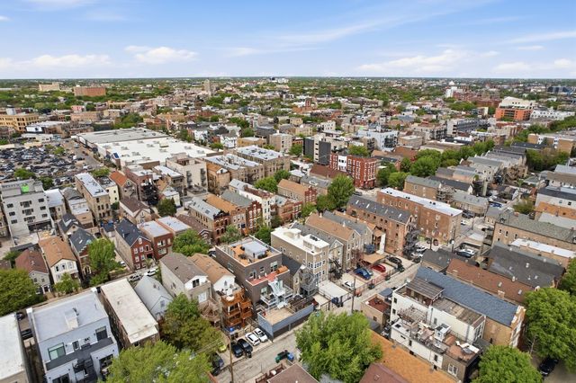 1333 N Bosworth Avenue 2, Chicago, IL 60642