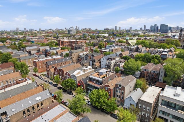 1333 N Bosworth Avenue 2, Chicago, IL 60642