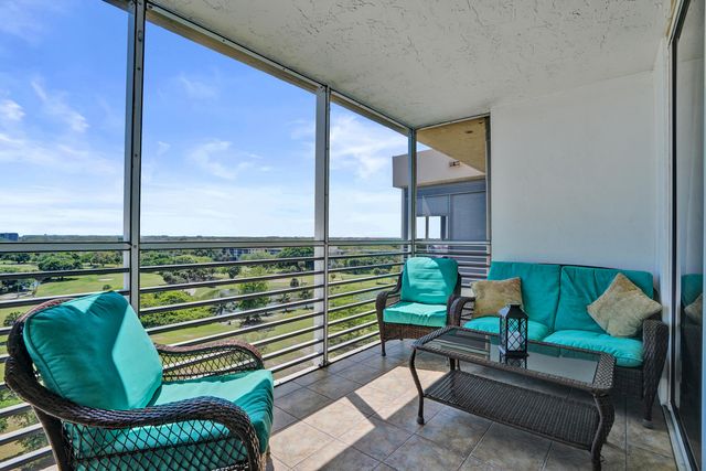 3520 Oaks Way 1010, Pompano Beach, FL 33069