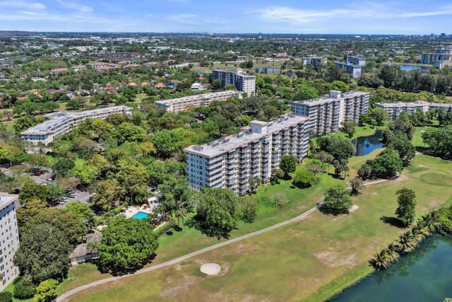 3520 Oaks Way 1010, Pompano Beach, FL 33069