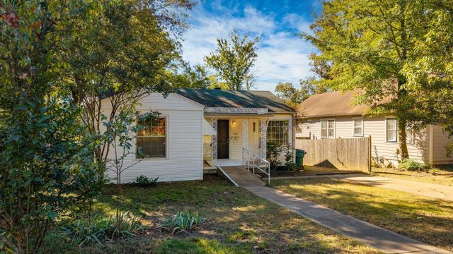 5329 Lee Avenue, Little Rock, AR 72205