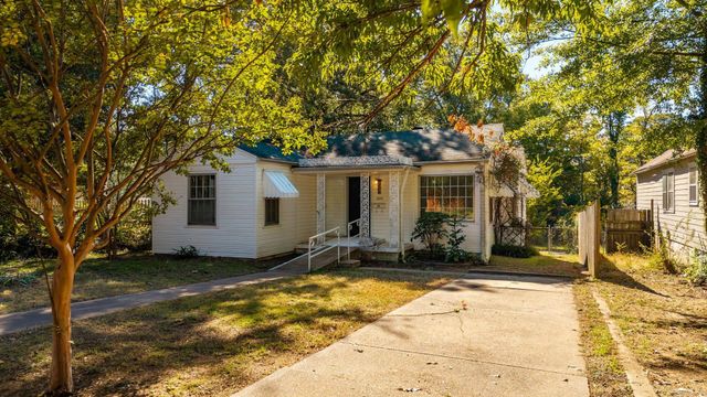 5329 Lee Avenue, Little Rock, AR 72205