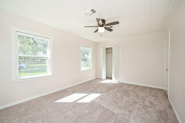 804 23rd Avenue N, Texas City, TX 77590