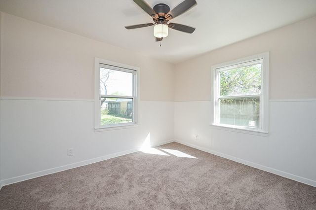 804 23rd Avenue N, Texas City, TX 77590