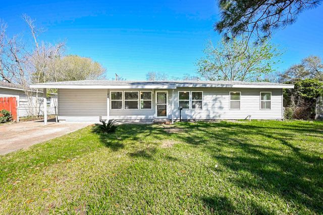 804 23rd Avenue N, Texas City, TX 77590