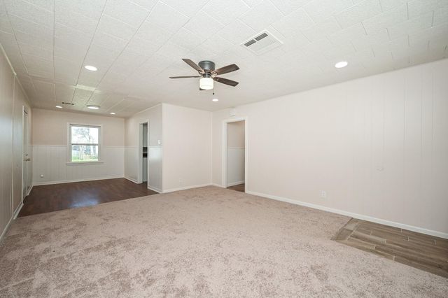 804 23rd Avenue N, Texas City, TX 77590