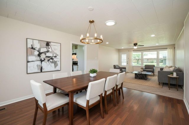 804 23rd Avenue N, Texas City, TX 77590