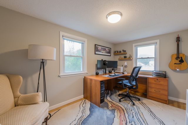 14 Justine Rd, Plymouth, MA 02360