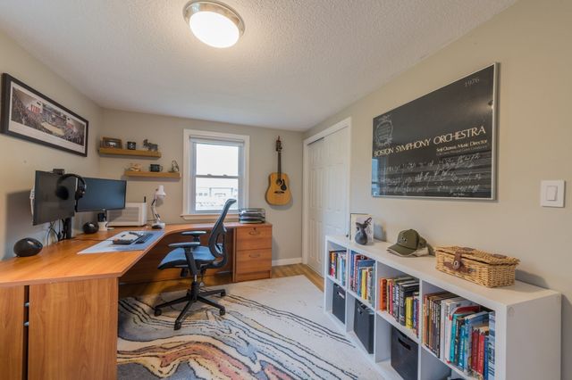 14 Justine Rd, Plymouth, MA 02360