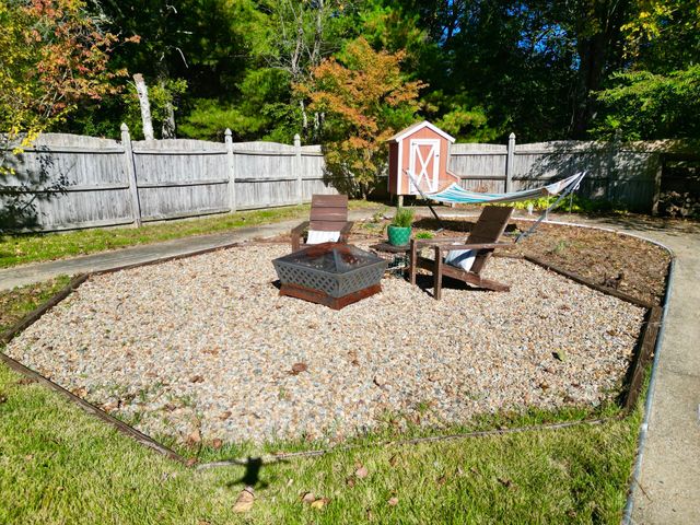 14 Justine Rd, Plymouth, MA 02360