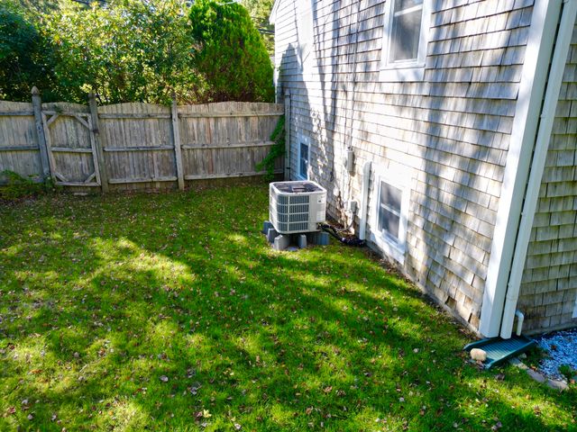 14 Justine Rd, Plymouth, MA 02360