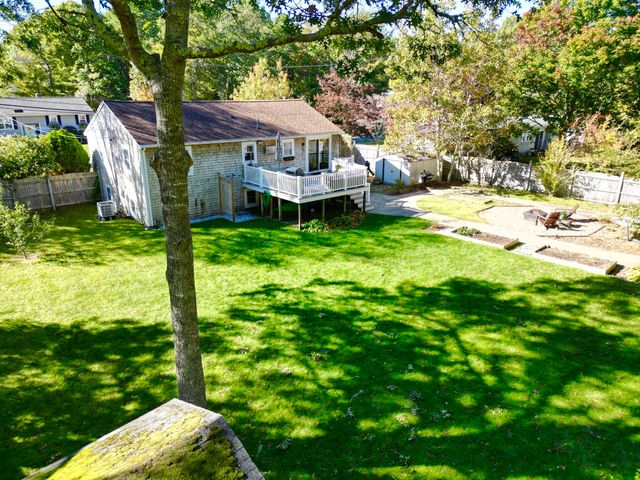 14 Justine Rd, Plymouth, MA 02360