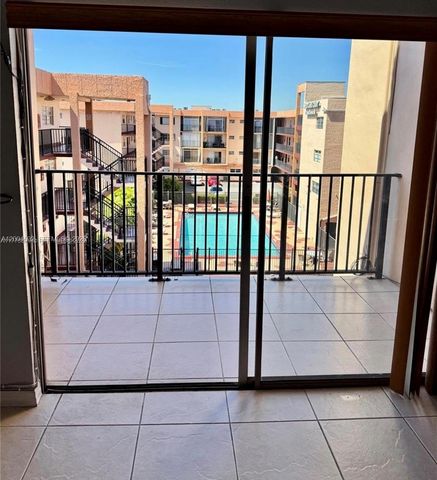 1855 W 60th St 446, Hialeah, FL 33012