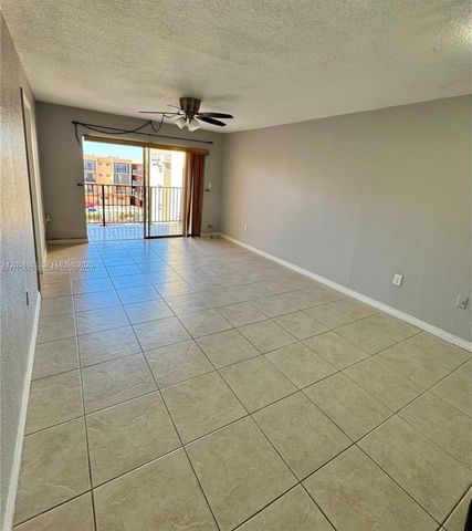 1855 W 60th St 446, Hialeah, FL 33012