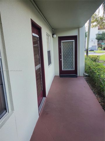 800 SW 131st Avenue 113F, Pembroke Pines, FL 33027