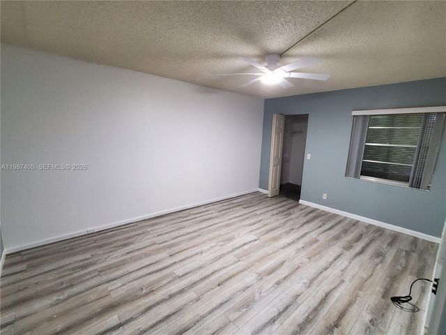 800 SW 131st Avenue 113F, Pembroke Pines, FL 33027