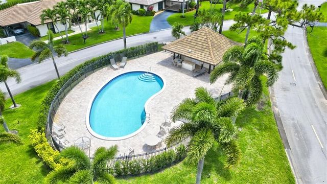 429 Pine Villa Drive, Atlantis, FL 33462