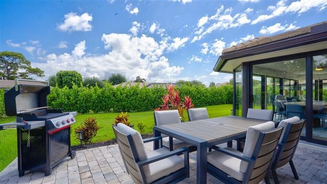 429 Pine Villa Drive, Atlantis, FL 33462