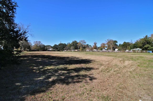 1501 N 50th Ave, Pensacola, FL 32506